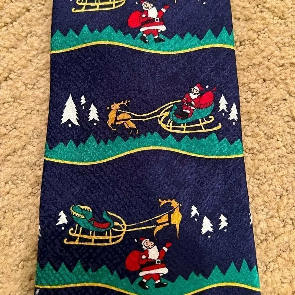 Vintage Navy Blue Silk Arnold Palmer Santa Claus Holiday Novelty Tie